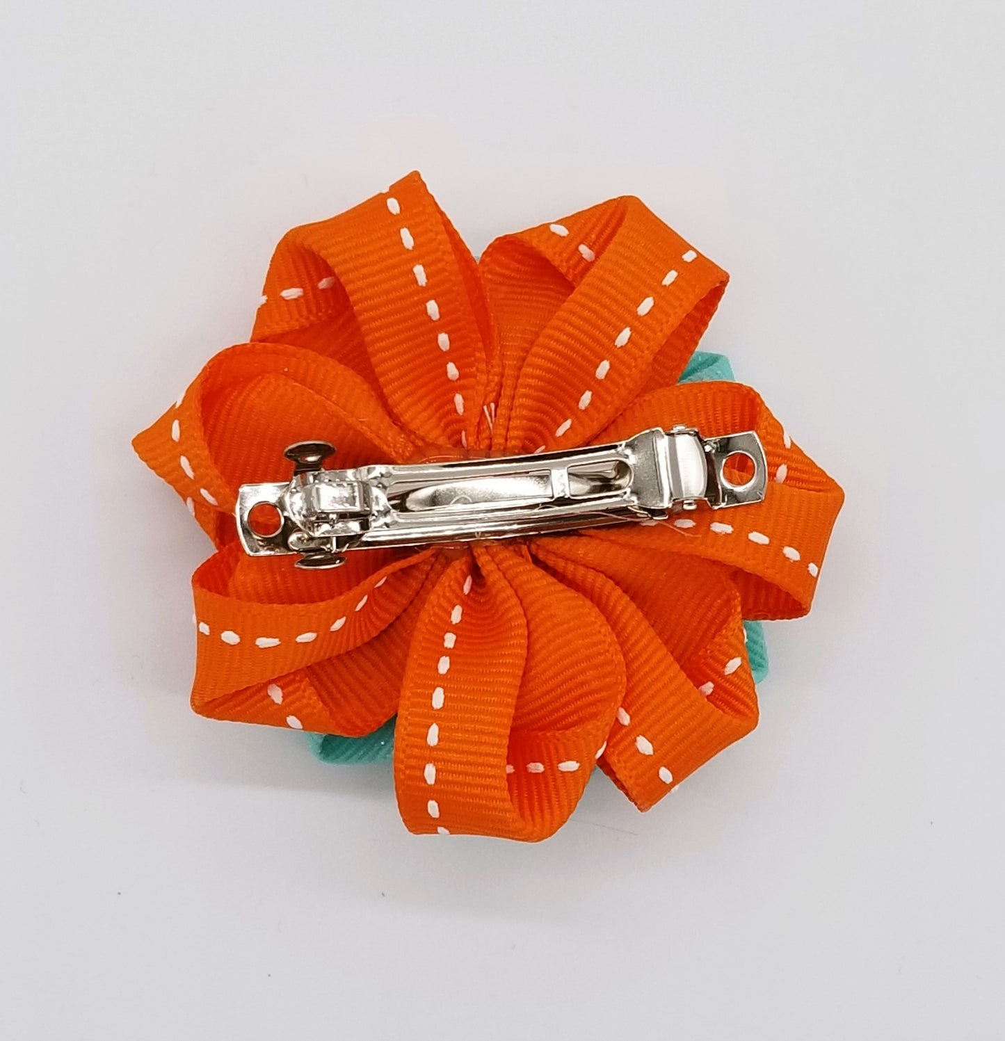 Delicate Hair Clip Bow.