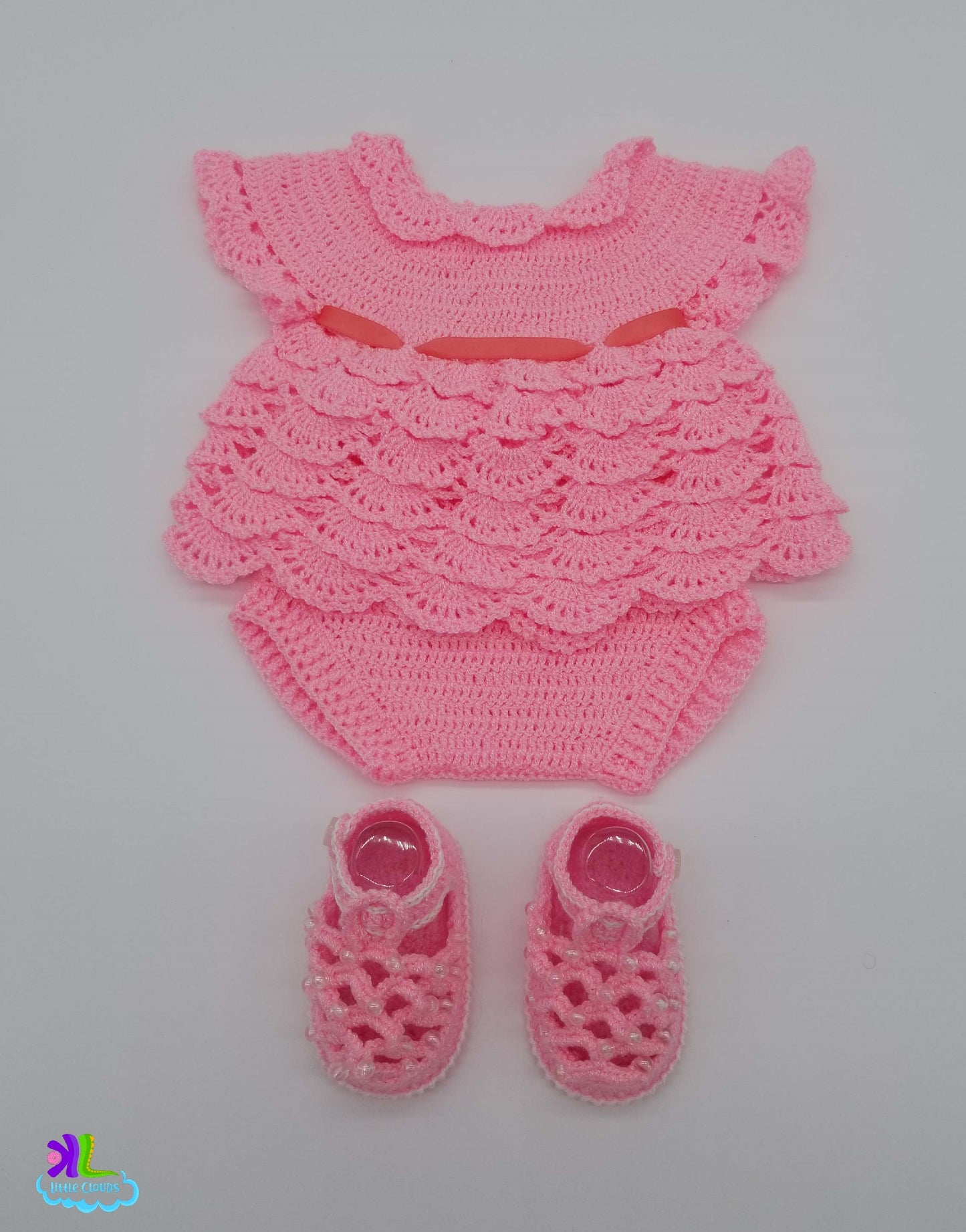 Overall and Shoes 0-3 months.